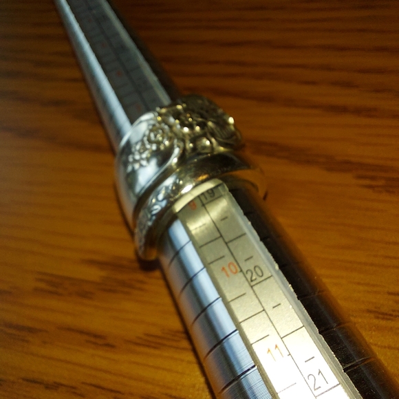 Vintage Prestige Plate Size 9 Spoon Ring. - Picture 7 of 9